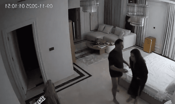 نيك تجسس كاميرا تكشف فحلين ينيكو جارتهم