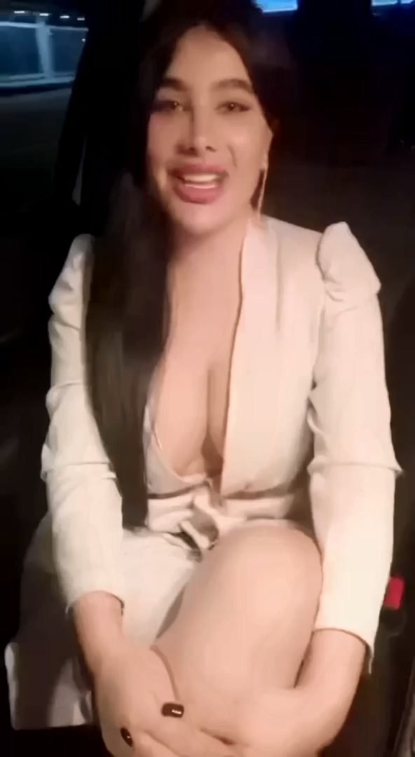 جديد انجي خوري تستعرض بزازها وافخاذها جديد انجي خوري تستعرض بزازها وافخاذها